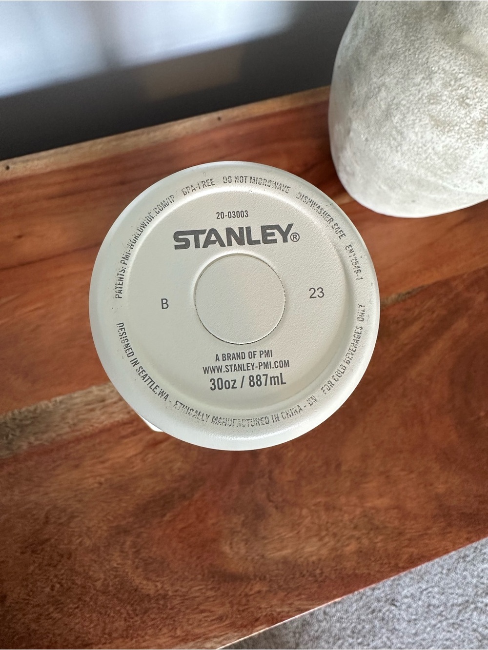 Stanley Cream 30oz Travel Tumbler with Straw - Picture 2 of 5